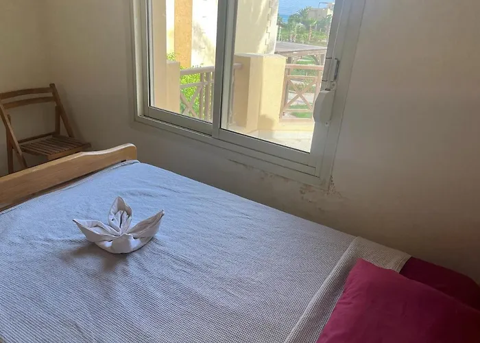 Villa Charming Beachside 5bdr In Einbay Ain Sukhna