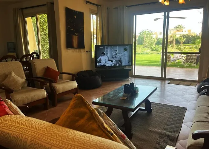 Charming Beachside 5bdr In Einbay Villa *