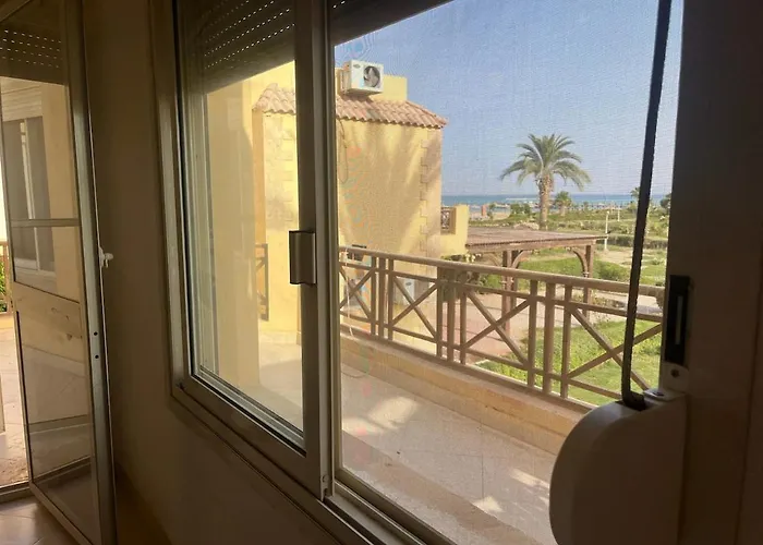 Villa Charming Beachside 5bdr In Einbay Ain Sukhna