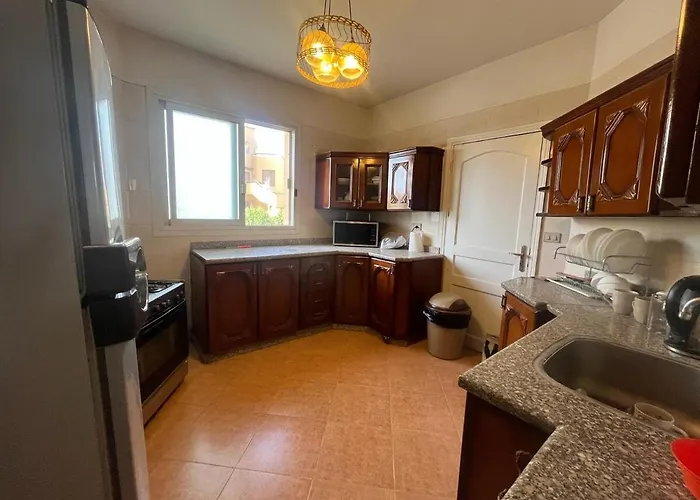 Villa Charming Beachside 5bdr In Einbay Ain Sukhna